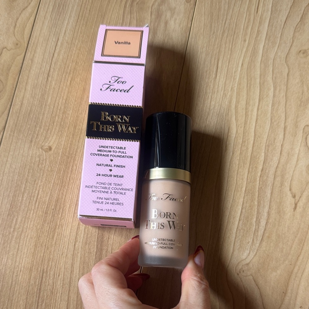 Too Faced Born This Way Foundation - Vanilla